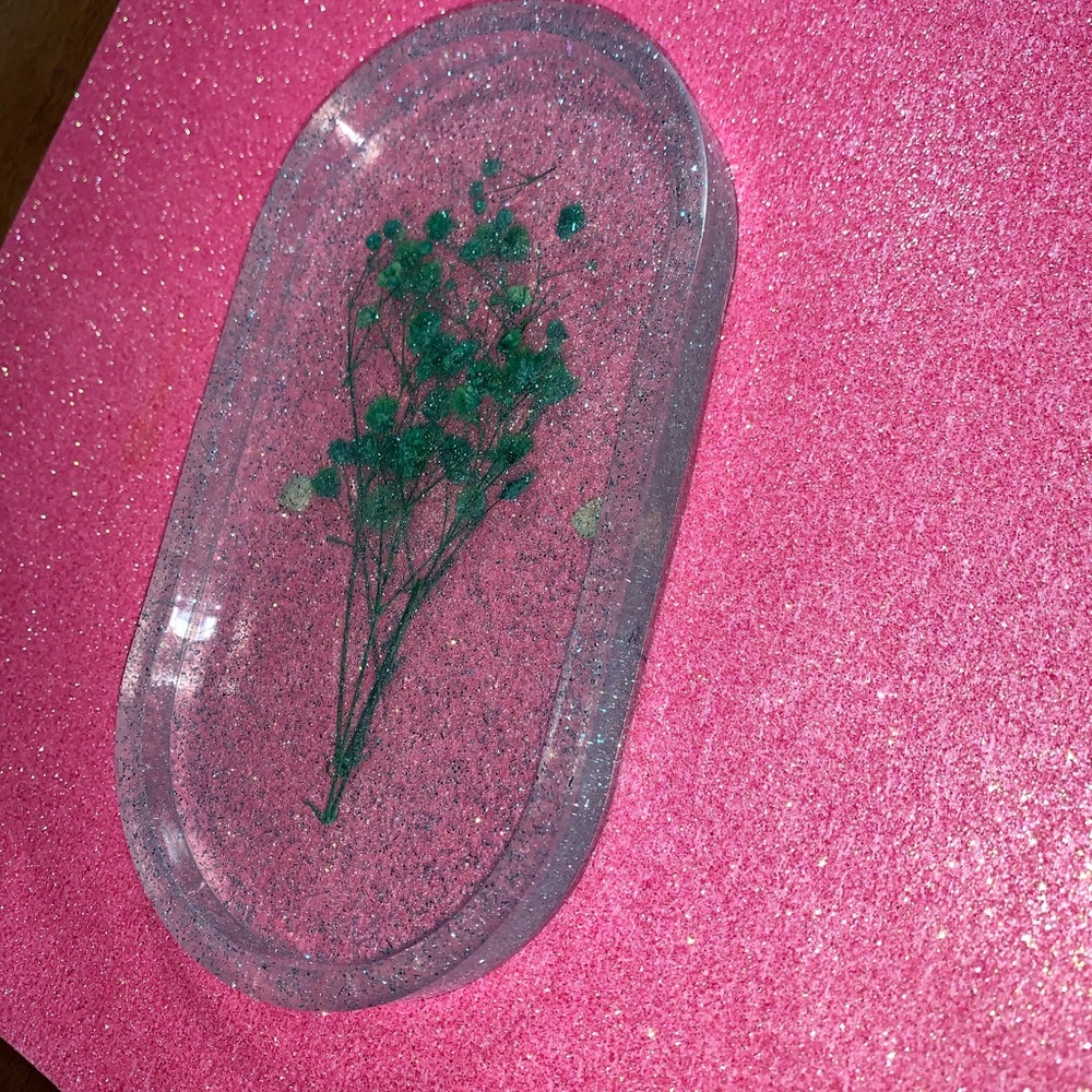 Resin art 🦋